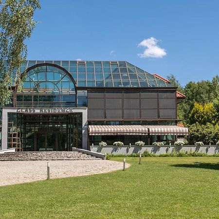 Glass Residence Otwock Bagian luar foto
