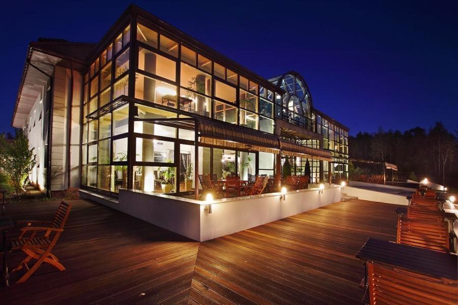 Glass Residence Otwock Bagian luar foto